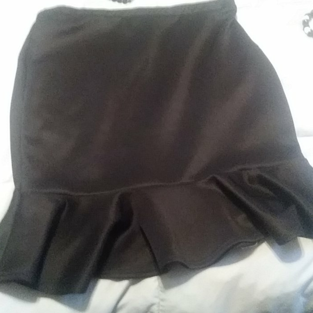 Black skirt